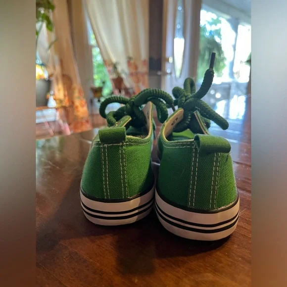 NEW Chosen steps green sparkly toes - Picture 7 of 8